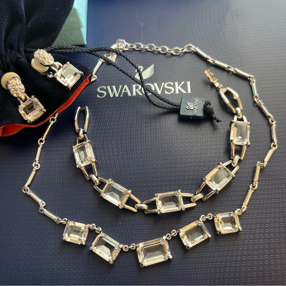AUTHENTIC Swarovski Emerald-cut Crystal Necklace & Earrings SET Vintage - Picture 8 of 17